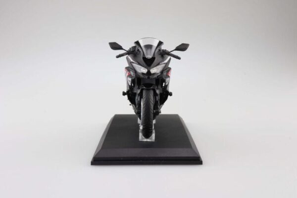 Kawasaki Ninja ZX-25R Metallic Spark Black/Peal Flat Stardust White Die Cast Motor modell