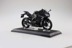 Kawasaki Ninja ZX-25R Metakllic Spark Black Die Cast Motor modell