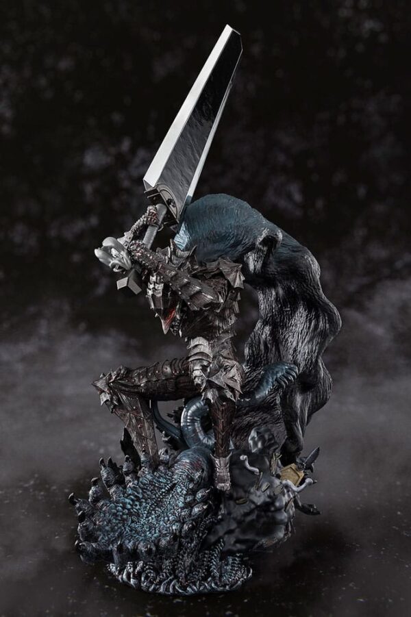 Berserk Figuarts ZERO Metallic Touch PVC Szobor Guts Berserker Armor 35 cm