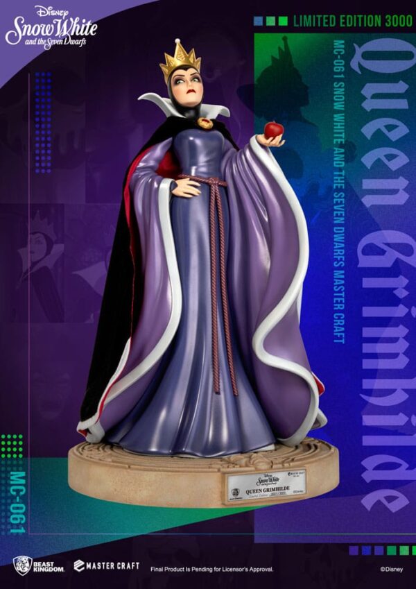 Disney Snow White and the Seven Dwarfs Master Craft Szobor Queen Grimhilde 41 cm