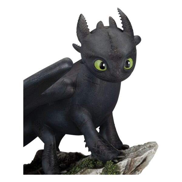 Dragons Master Craft Szobor Standing Toothless 31 cm