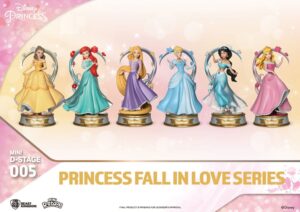 Disney Mini Diorama Stage Szobors Princess Fall In Love Series 12 cm Assortment (6)