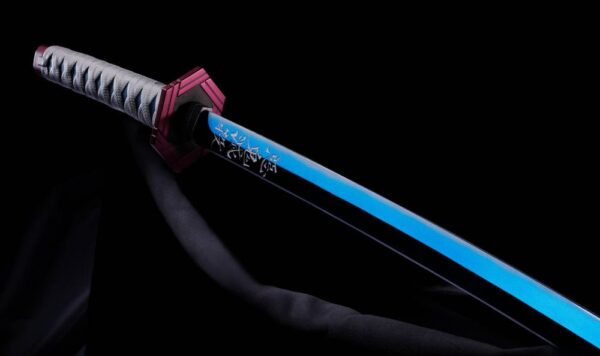 Demon Slayer: Kimetsu no Yaiba Proplica Replika 1/1 Nichirin Sword (Giyu Tomioka) 95 cm