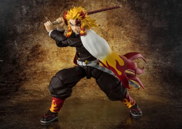 Demon Slayer: Kimetsu no Yaiba S.H.Figuarts Akció Figura Kyojuro Rengoku 15 cm