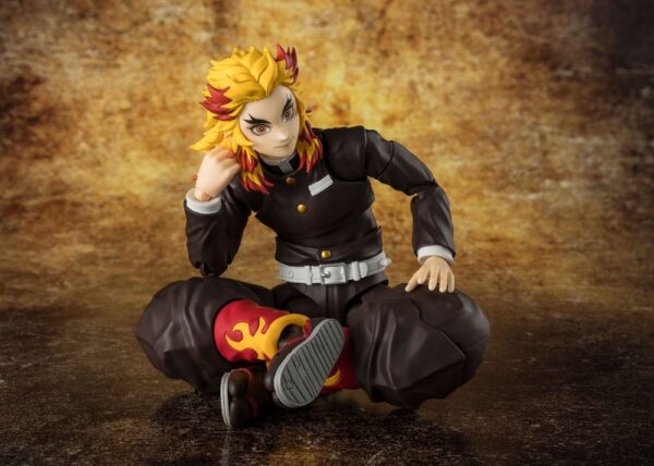 Demon Slayer: Kimetsu no Yaiba S.H.Figuarts Akció Figura Kyojuro Rengoku 15 cm