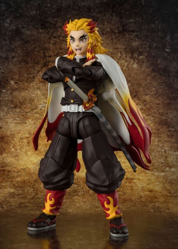 Demon Slayer: Kimetsu no Yaiba S.H.Figuarts Akció Figura Kyojuro Rengoku 15 cm