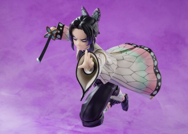 Demon Slayer: Kimetsu no Yaiba S.H.Figuarts Akció Figura Shinobu Kocho 13 cm