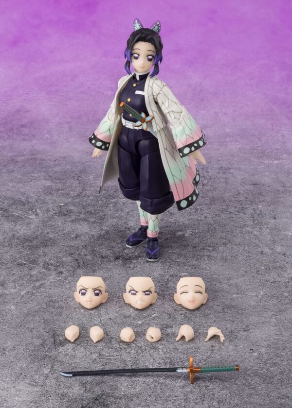 Demon Slayer: Kimetsu no Yaiba S.H.Figuarts Akció Figura Shinobu Kocho 13 cm