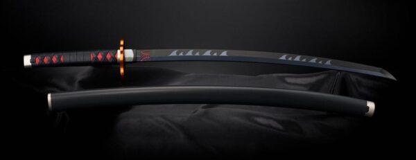 Demon Slayer: Kimetsu no Yaiba Proplica Replika 1/1 Nichirin Sword (Tanjiro Kamado) Kyojuro Rengoku´s Sword Gueard Ver. 88 cm
