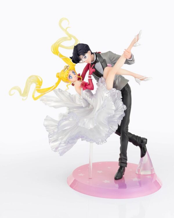 Sailor Moon FiguartsZERO Chouette PVC Szobor Usagi & Tuxedo Mask Moonlight Glow Edition 24 cm