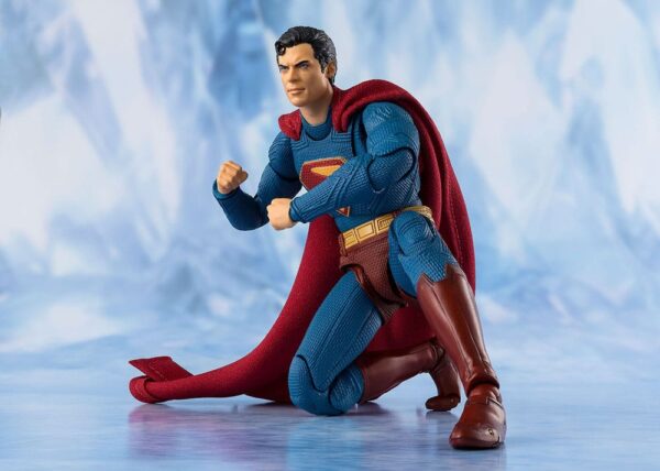 Superman 2025 S.H.Figuarts Akció Figura Superman 16 cm