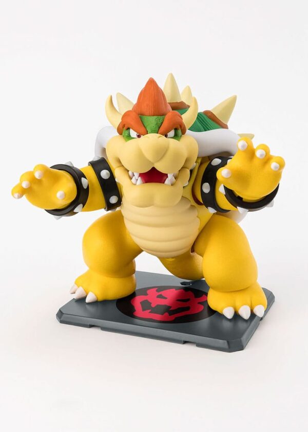 Super Mario S.H. Figuarts Akció Figura Bowser 13 cm