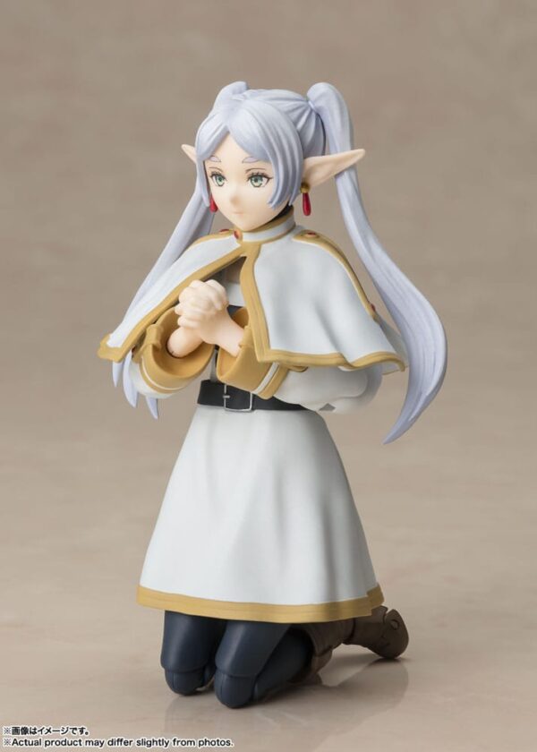 Frieren: Beyond Journey's End S.H. Figuarts Akció Figura Frieren 14 cm