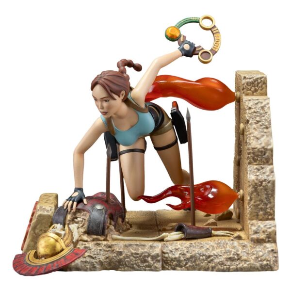 Tomb Raider 1996 PVC Szobor Lara Croft Classic Era 17 cm