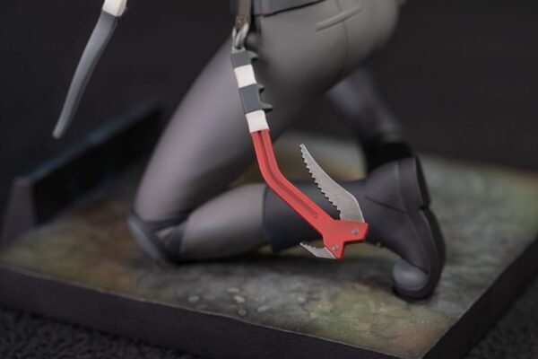 Tomb Raider PVC Szobor The Legend of Lara Croft 19 cm