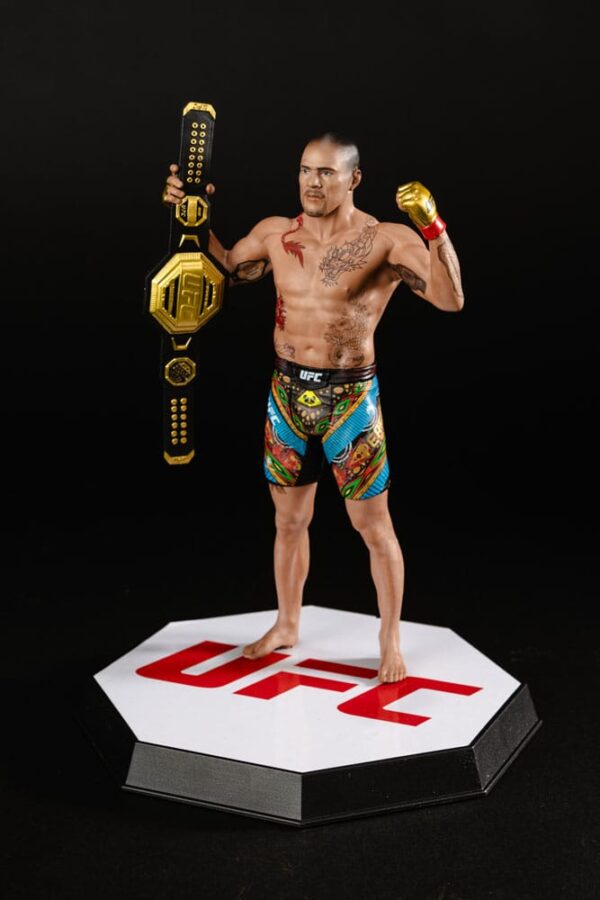 UFC Posed PVC Szobor Alex Pereira 18 cm