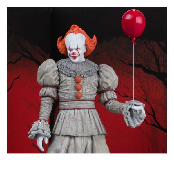 It: Welcome to Derry Movie Maniacs PVC Szobor Pennywise (Gold Label) 16 cm