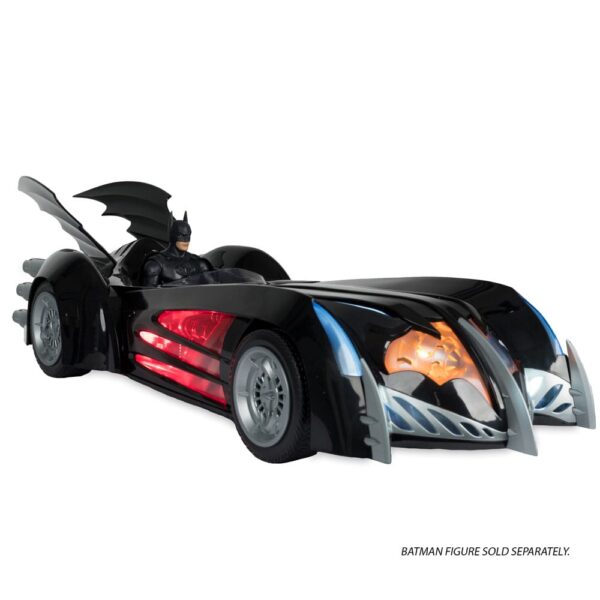 Batman & Robin DC Multiverse Jármű Batmobile 63 cm