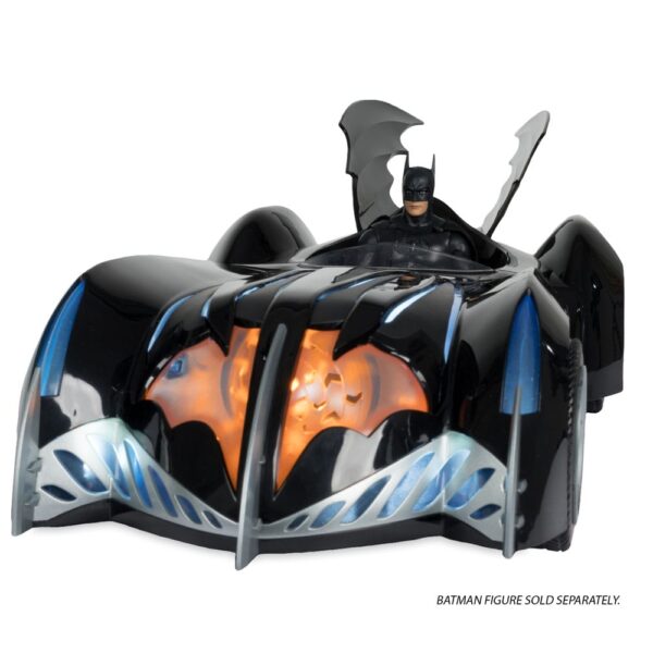 Batman & Robin DC Multiverse Jármű Batmobile 63 cm