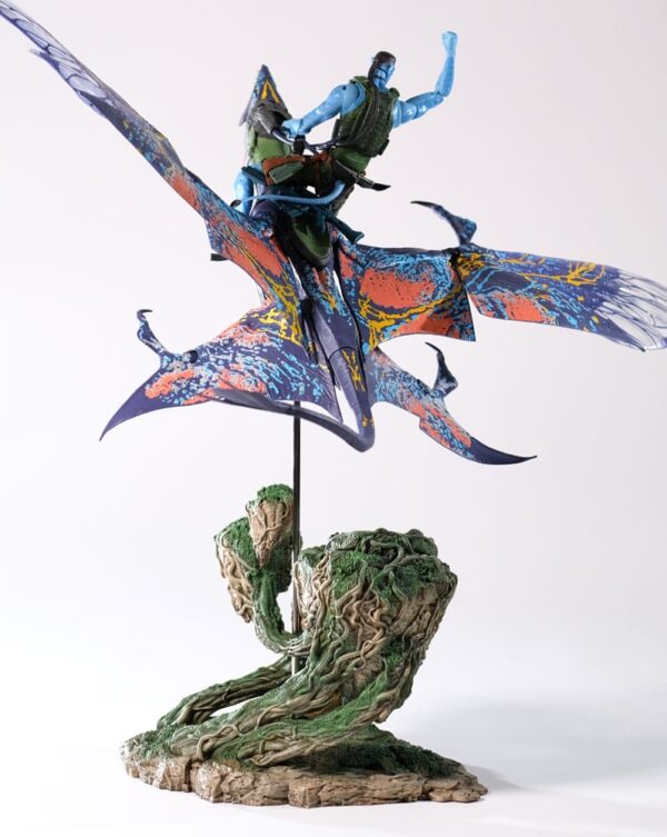 Avatar: The Way of Water Akció Figura Recom Quaritch & RDA Banshee (Gold Label)