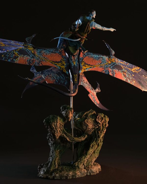 Avatar: The Way of Water Akció Figura Recom Quaritch & RDA Banshee (Gold Label)