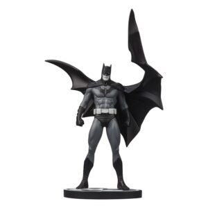 DC Direct  Szobor Batman Black & White Batman (by Jorge Jimenez) 27 cm