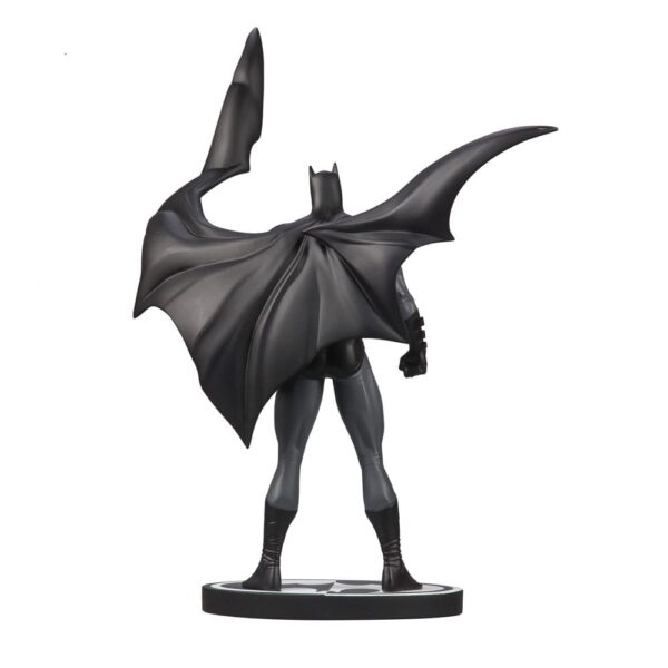 DC Direct  Szobor Batman Black & White Batman (by Jorge Jimenez) 27 cm