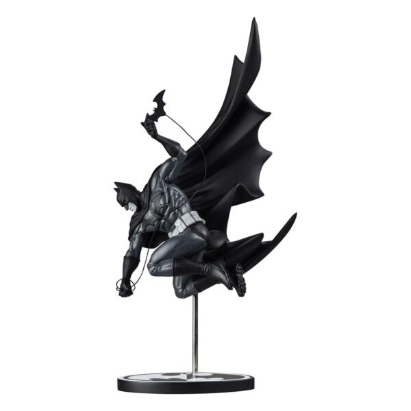 DC Direct Batman Black & White Szobor 1/10 Batman by Inhyuk Lee 25 cm