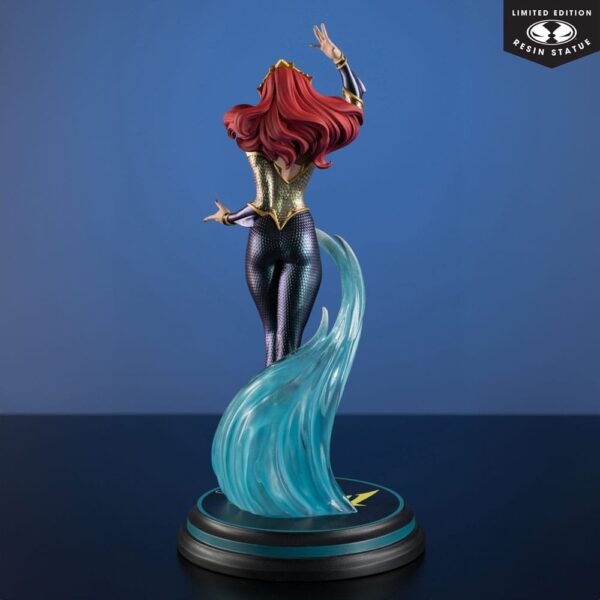 DC Direct Cover Girls Szobor 1/8 Mera by J. Scott Campbell 26 cm
