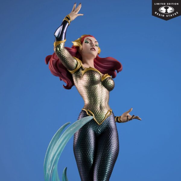 DC Direct Cover Girls Szobor 1/8 Mera by J. Scott Campbell 26 cm