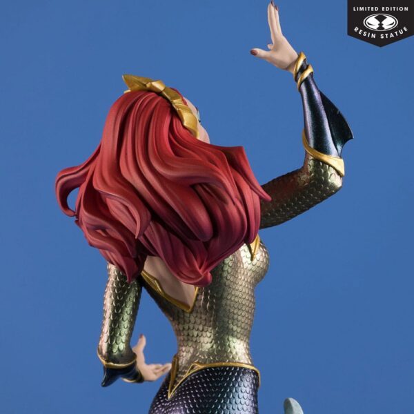 DC Direct Cover Girls Szobor 1/8 Mera by J. Scott Campbell 26 cm