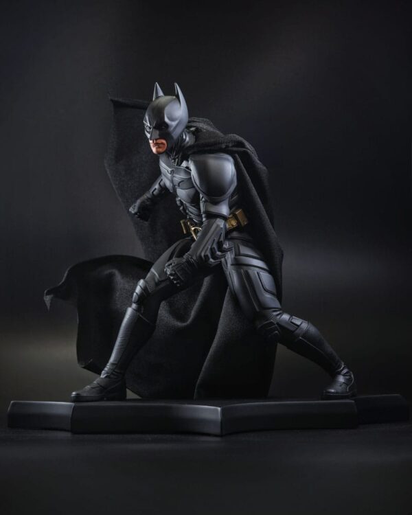 DC Direct  Szobor DC Movie Szobors Batman (The Dark Knight) 24 cm