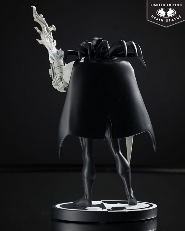 DC Direct Batman: Black & White Szobor 1/10 Azrael by Joe Quesada 21 cm