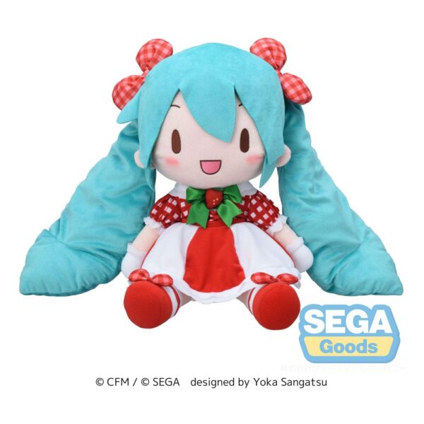 Character Vocal Series 01: Hatsune Miku Fuwa Petit Plüss Figura Hatsune Miku x Love and Berry Dress Up and Dance! Lovely Strawberry 40 cm