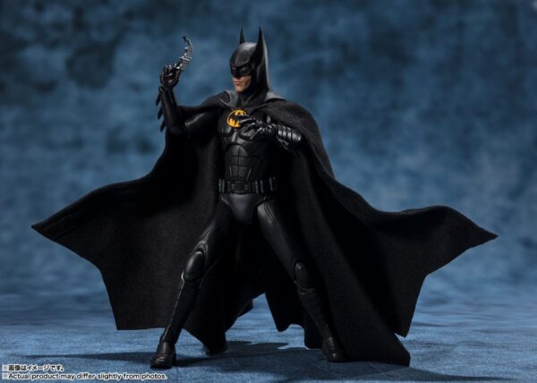 The Flash S.H. Figuarts Akció Figura Batman 15 cm