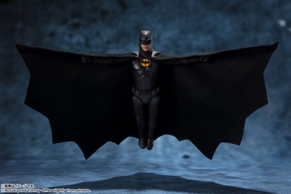 The Flash S.H. Figuarts Akció Figura Batman 15 cm
