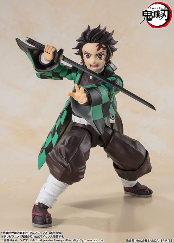 Demon Slayer: Kimetsu no Yaiba S.H. Figuarts Akció Figura Tanjiro Kamado 14 cm