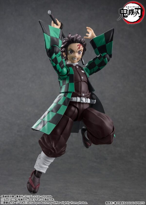 Demon Slayer: Kimetsu no Yaiba S.H. Figuarts Akció Figura Tanjiro Kamado 14 cm
