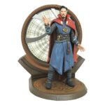 Doctor Strange in the Multiverse of Madness Marvel Select Akció Figura Dr. Strange 18 cm