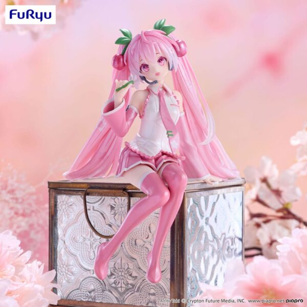 Hatsune Miku Noodle Stopper PVC Szobor Sakura Miku 2024 Pearl Color Ver. 15 cm