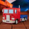 The Transformers: The Movie Generations Studio Series Commander Class Akció Figura Optimus Prime 18 cm