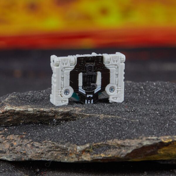 Transformers Generations Legacy United Leader Class Akció Figura Star Raider Thundertron 18 cm Transformers Generations Legacy United Leader Class Akció Figura Star Raider Thundertron 18 cm