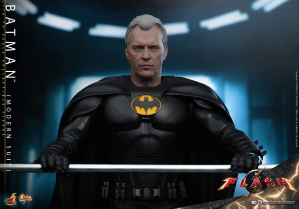 The Flash Movie Masterpiece Akció Figura 1/6 Batman (Modern Suit) 30 cm The Flash Movie Masterpiece Akció Figura 1/6 Batman (Modern Suit) 30 cm