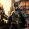 The Flash Movie Masterpiece Akció Figura wih Jármű 1/6 Batman & Batcycle Set 30 cm