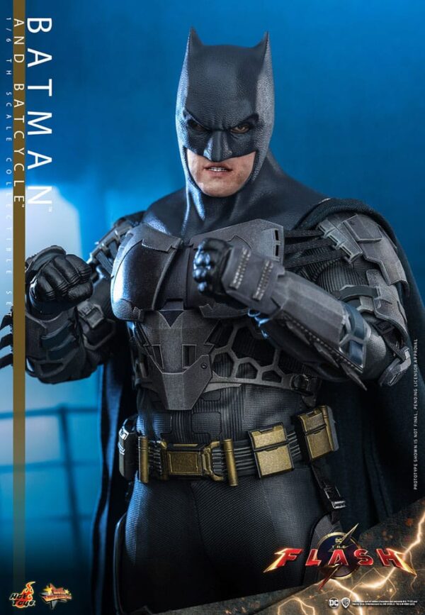 The Flash Movie Masterpiece Akció Figura wih Jármű 1/6 Batman & Batcycle Set 30 cm