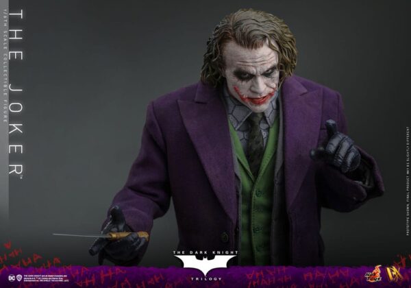 The Dark Knight DX Akció Figura 1/6 The Joker 31 cm