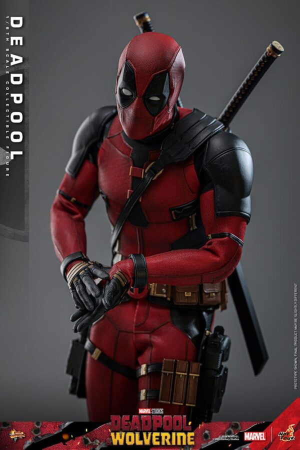 Deadpool & Wolverine Movie Masterpiece Akció Figura 1/6 Deadpool 31 cm