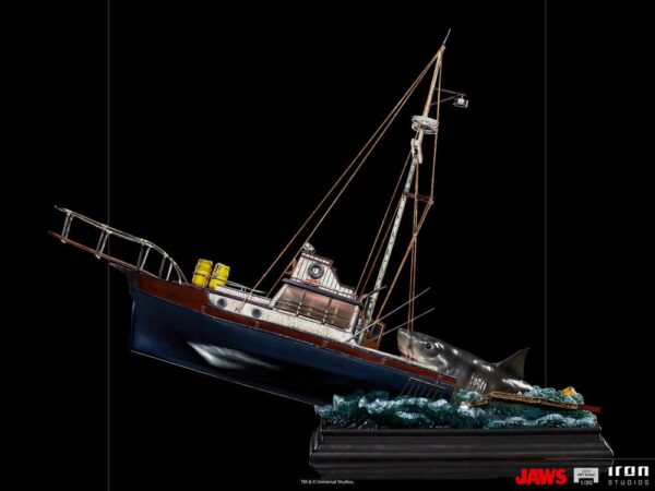 Jaws Demi Art Scale Szobor 1/20 Jaws Attack 104 cm Jaws Demi Art Scale Szobor 1/20 Jaws Attack 104 cm