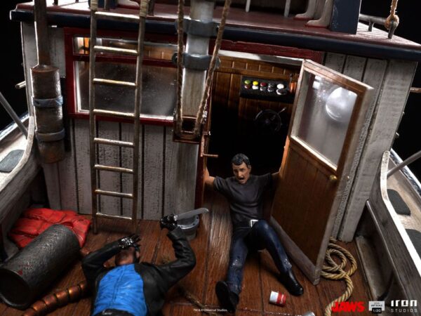 Jaws Demi Art Scale Szobor 1/20 Jaws Attack 104 cm Jaws Demi Art Scale Szobor 1/20 Jaws Attack 104 cm