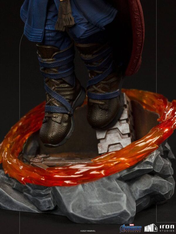Avengers Endgame Mini Co. PVC Figura Dr. Strange 17 cm